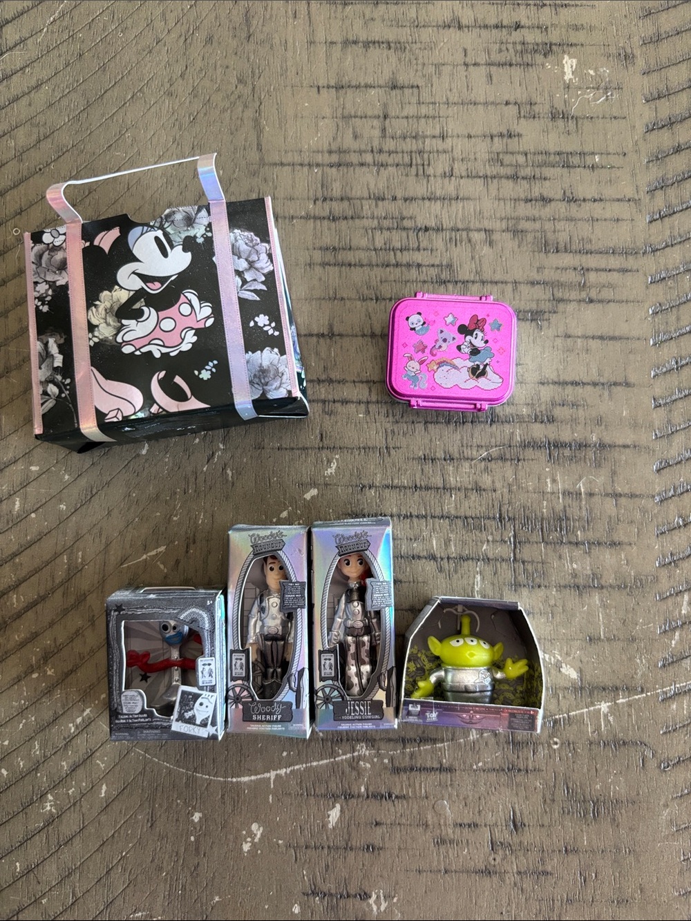 Disney 100 Mini Brands